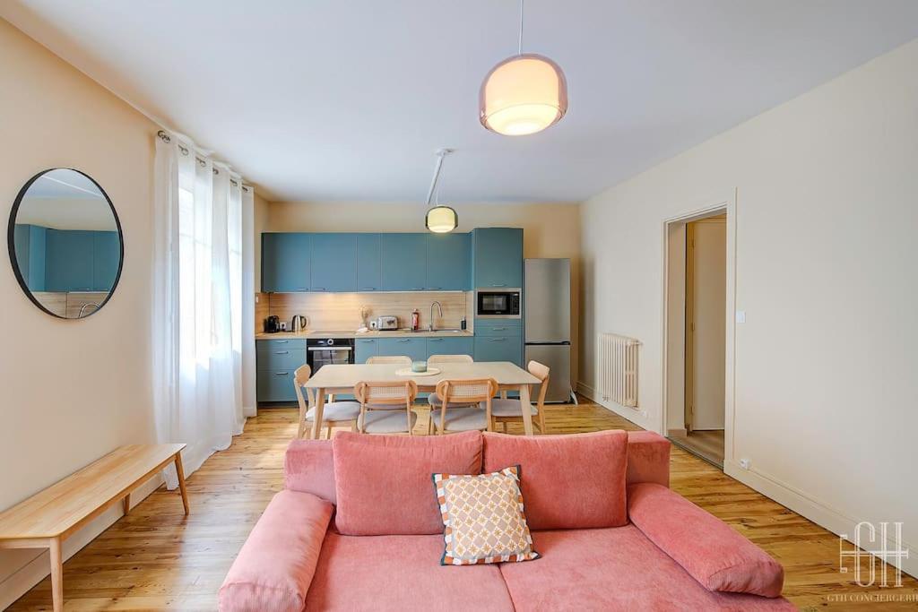 L'Oeillet - Place Plumereau Тур Экстерьер фото